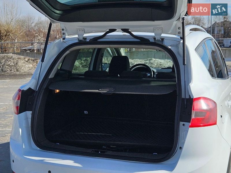 Позашляховик / Кросовер Ford Kuga 2011 в Києві