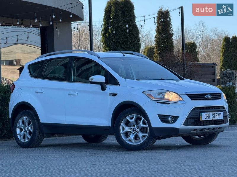 Позашляховик / Кросовер Ford Kuga 2010 в Стрию