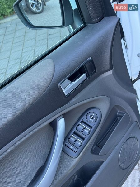 Позашляховик / Кросовер Ford Kuga 2010 в Стрию