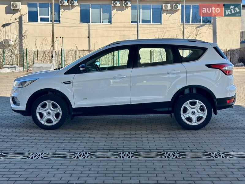 Позашляховик / Кросовер Ford Kuga 2018 в Житомирі