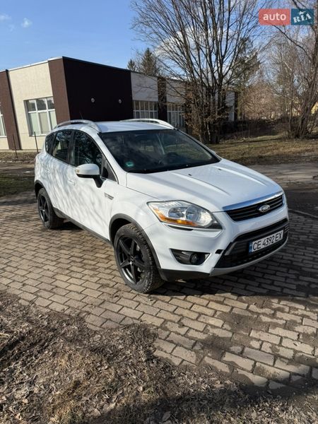 Внедорожник / Кроссовер Ford Kuga 2012 в Черновцах
