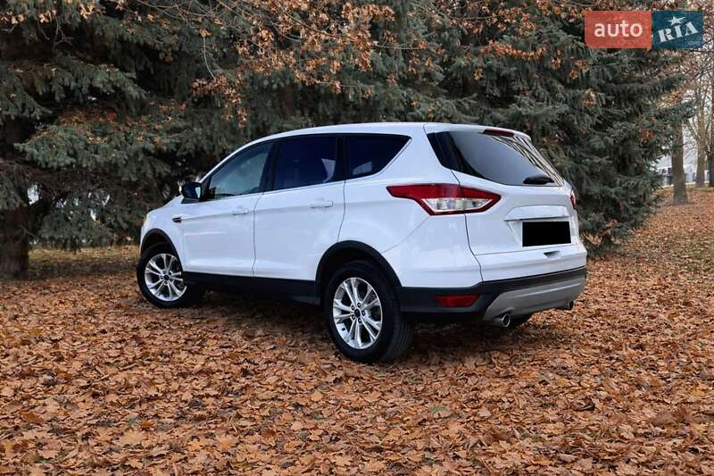 Внедорожник / Кроссовер Ford Kuga 2014 в Днепре