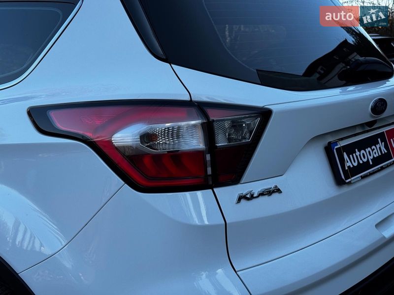 Внедорожник / Кроссовер Ford Kuga 2017 в Киеве