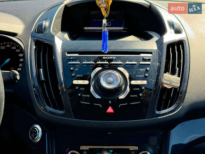 Внедорожник / Кроссовер Ford Kuga 2015 в Виннице