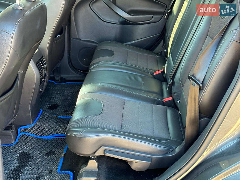 Внедорожник / Кроссовер Ford Kuga 2015 в Виннице