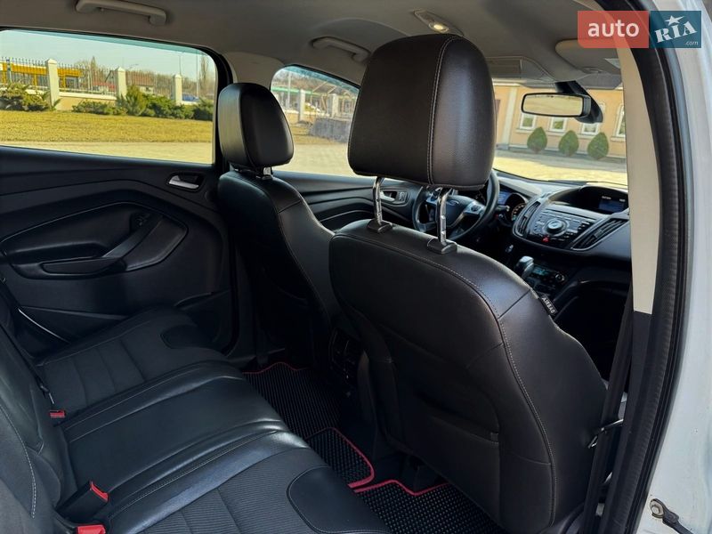 Позашляховик / Кросовер Ford Kuga 2014 в Дніпрі