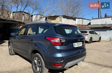 Внедорожник / Кроссовер Ford Kuga 2019 в Боярке