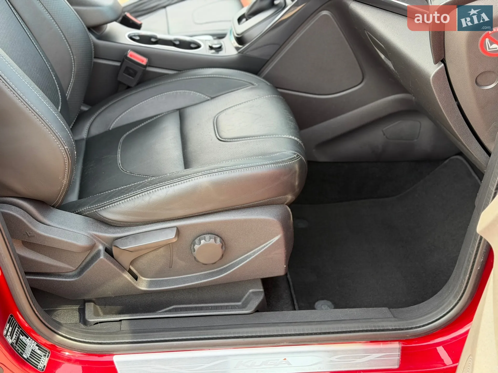 2015 Ford Kuga - мініатюра 28