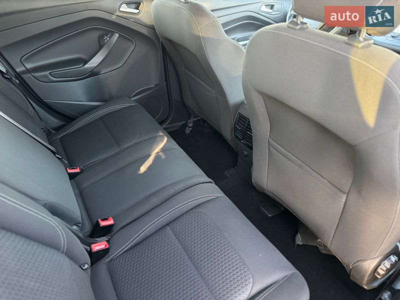 Внедорожник / Кроссовер Ford Kuga 2018 в Умани