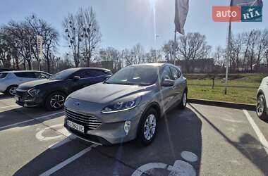Позашляховик / Кросовер Ford Kuga 2020 в Львові