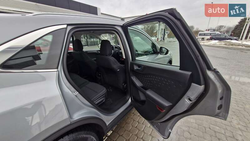 Внедорожник / Кроссовер Ford Kuga 2020 в Львове