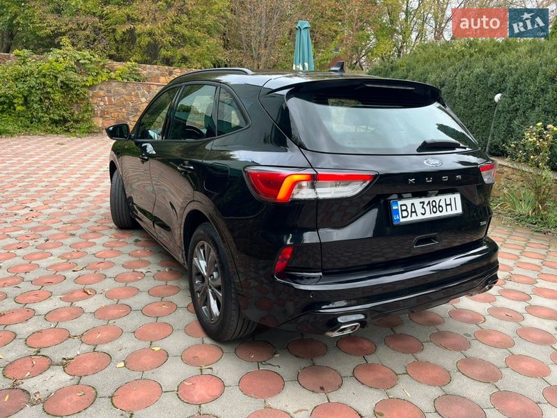 Внедорожник / Кроссовер Ford Kuga 2021 в Виннице