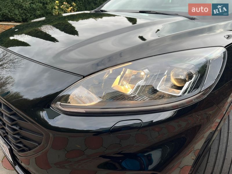 Внедорожник / Кроссовер Ford Kuga 2021 в Виннице
