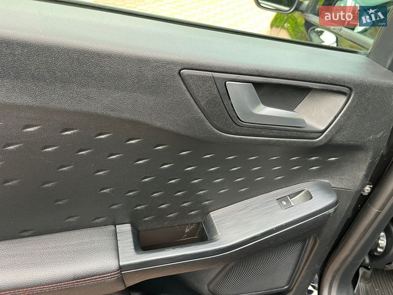 Внедорожник / Кроссовер Ford Kuga 2021 в Виннице
