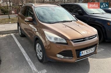 Внедорожник / Кроссовер Ford Kuga 2013 в Киеве
