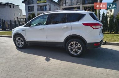 Внедорожник / Кроссовер Ford Kuga 2016 в Кременчуге