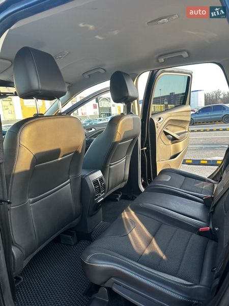 Внедорожник / Кроссовер Ford Kuga 2013 в Киеве