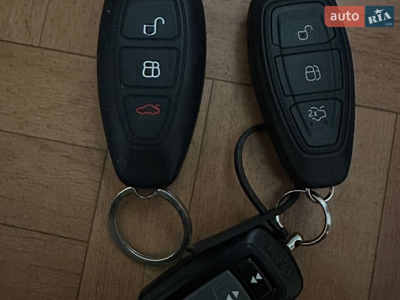 Внедорожник / Кроссовер Ford Kuga 2013 в Херсоне