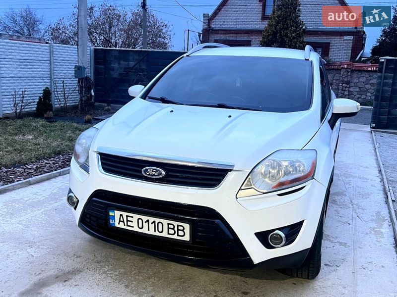 Внедорожник / Кроссовер Ford Kuga 2011 в Днепре