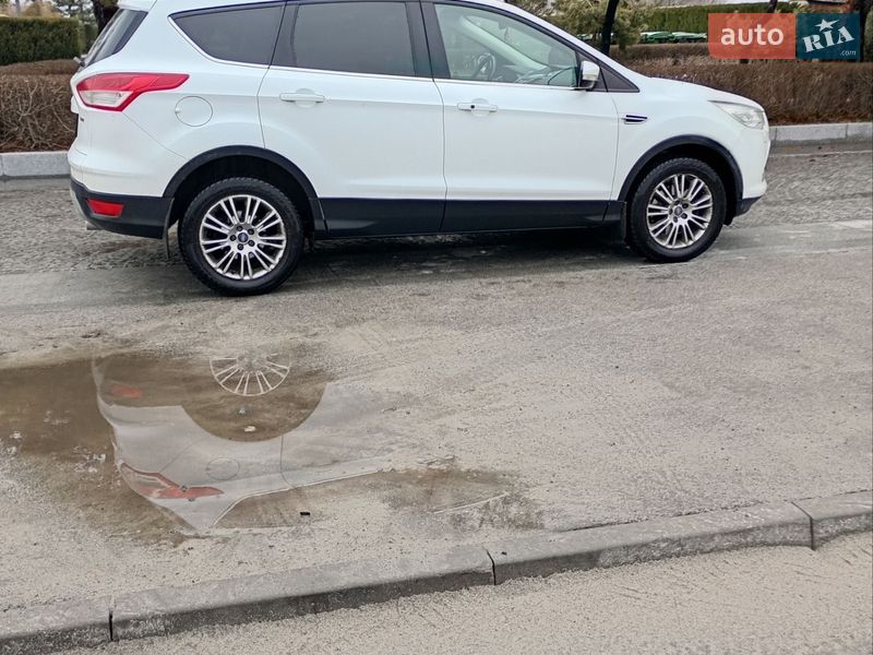 Позашляховик / Кросовер Ford Kuga 2014 в Дніпрі