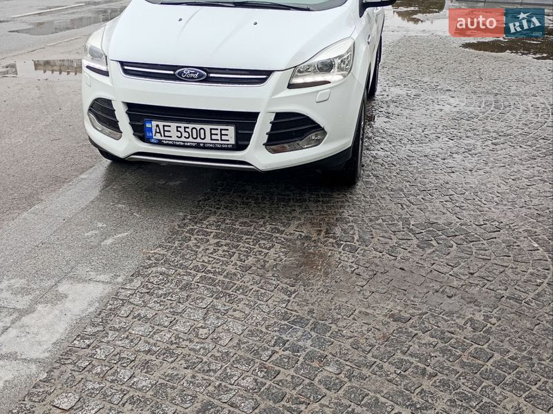 Позашляховик / Кросовер Ford Kuga 2014 в Дніпрі