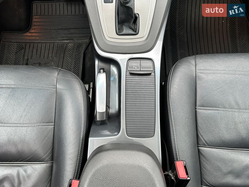 Позашляховик / Кросовер Ford Kuga 2011 в Білогородці