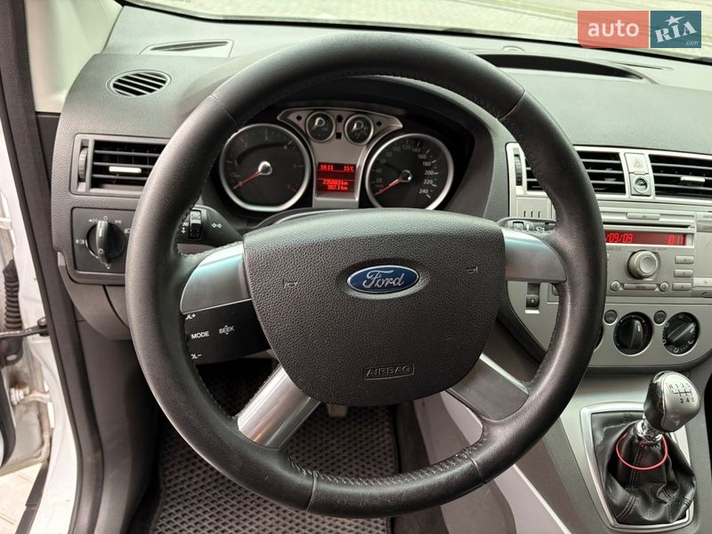 Внедорожник / Кроссовер Ford Kuga 2009 в Днепре