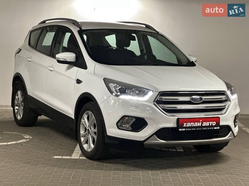 Позашляховик / Кросовер Ford Kuga 2019 в Києві