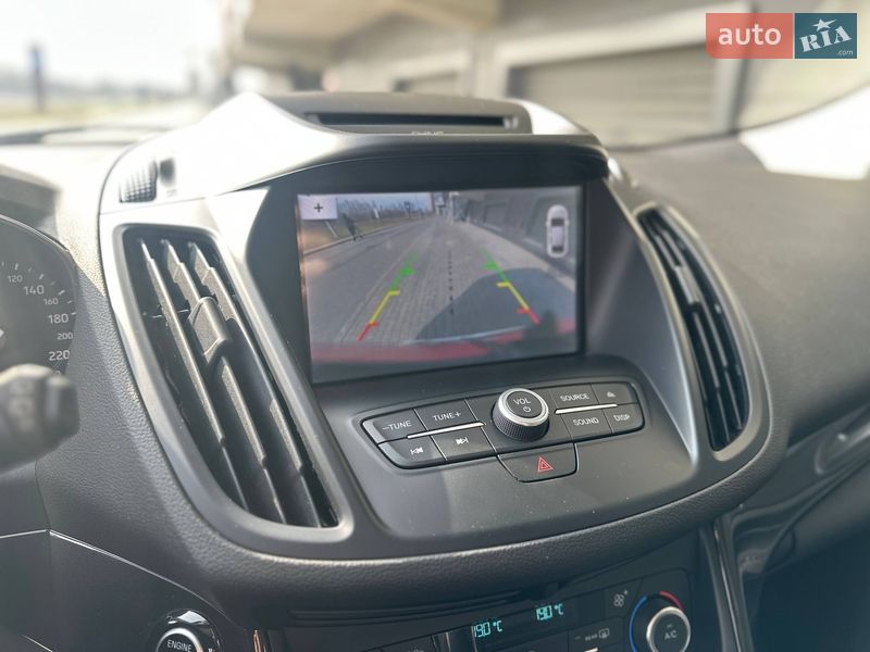 Позашляховик / Кросовер Ford Kuga 2019 в Києві