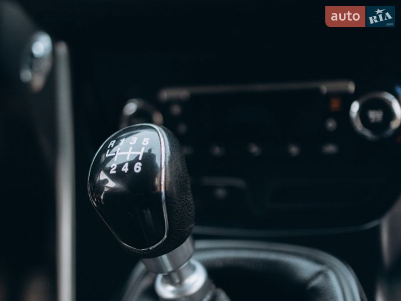 Позашляховик / Кросовер Ford Kuga 2013 в Оратові фото 13 Позашляховик / Кросовер Ford Kuga 2013 в Оратові