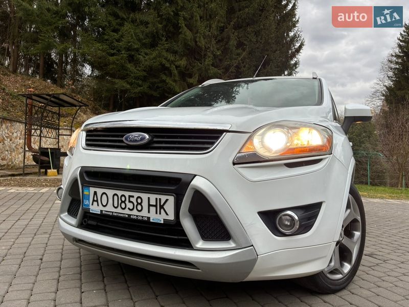 Внедорожник / Кроссовер Ford Kuga 2010 в Тячеве