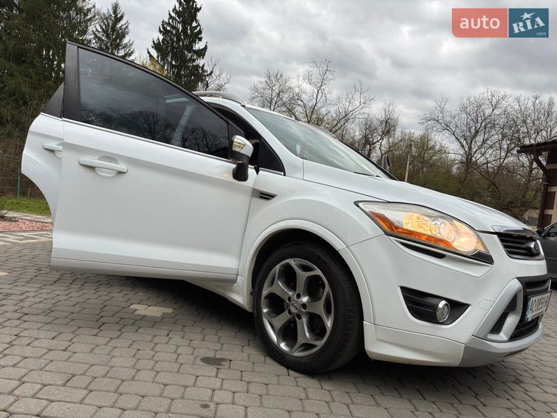 Внедорожник / Кроссовер Ford Kuga 2010 в Тячеве