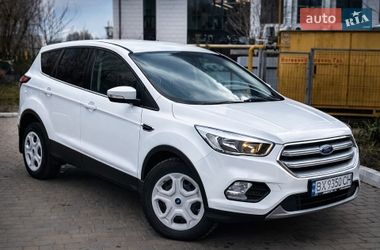 Внедорожник / Кроссовер Ford Kuga 2018 в Хмельницком