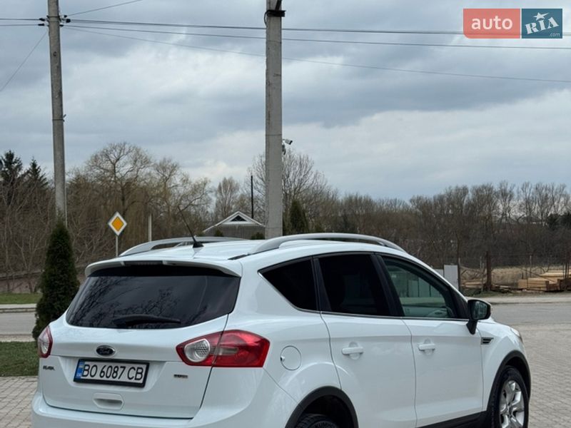 Внедорожник / Кроссовер Ford Kuga 2010 в Хоросткове фото 4 Внедорожник / Кроссовер Ford Kuga 2010 в Хоросткове