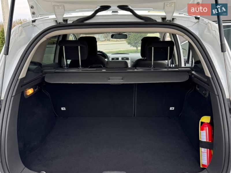 Внедорожник / Кроссовер Ford Kuga 2010 в Хоросткове фото 8 Внедорожник / Кроссовер Ford Kuga 2010 в Хоросткове