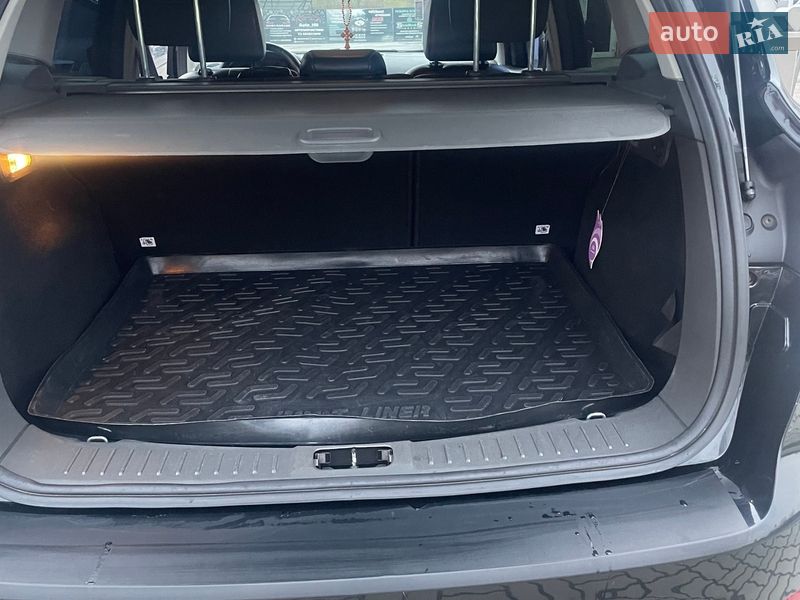 Внедорожник / Кроссовер Ford Kuga 2011 в Калуше