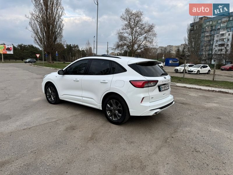 Внедорожник / Кроссовер Ford Kuga 2021 в Днепре