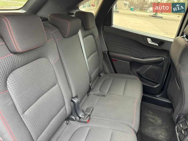 Внедорожник / Кроссовер Ford Kuga 2021 в Днепре
