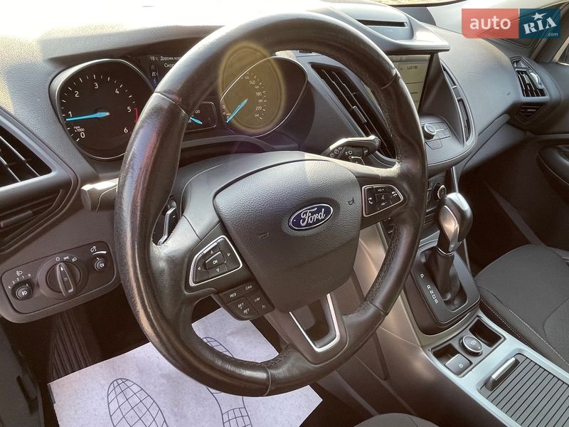 Внедорожник / Кроссовер Ford Kuga 2018 в Киеве