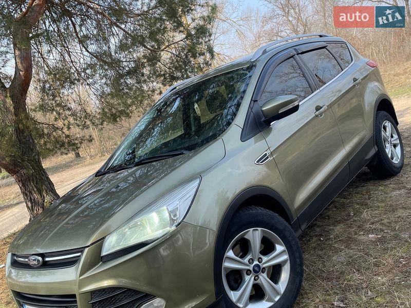 Внедорожник / Кроссовер Ford Kuga 2013 в Киеве