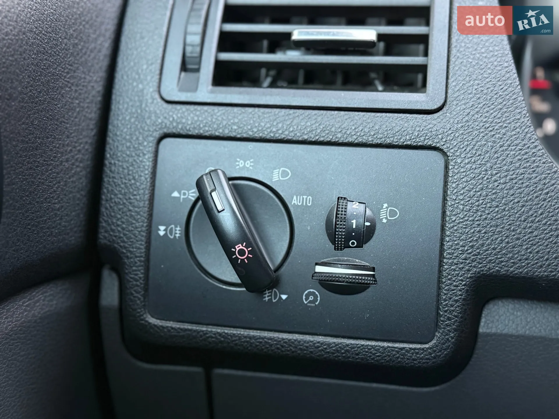 2011 Ford Kuga - мініатюра 26