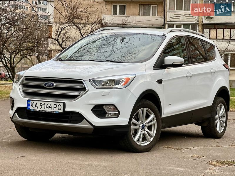 Внедорожник / Кроссовер Ford Kuga 2016 в Киеве фото Внедорожник / Кроссовер Ford Kuga 2016 в Киеве