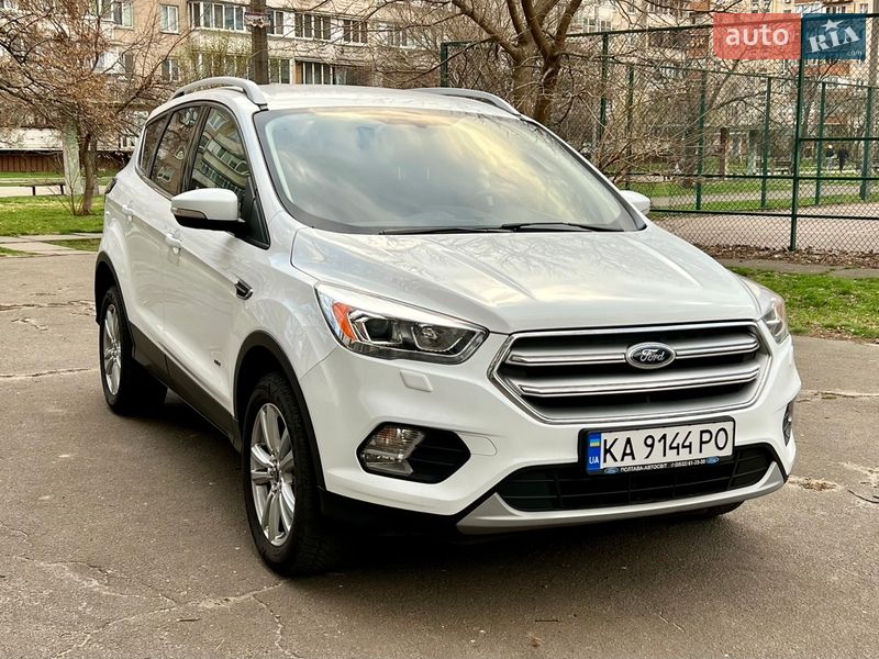 Внедорожник / Кроссовер Ford Kuga 2016 в Киеве фото 9 Внедорожник / Кроссовер Ford Kuga 2016 в Киеве