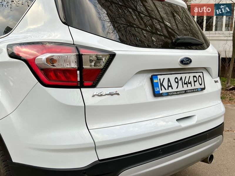 Внедорожник / Кроссовер Ford Kuga 2016 в Киеве фото 14 Внедорожник / Кроссовер Ford Kuga 2016 в Киеве