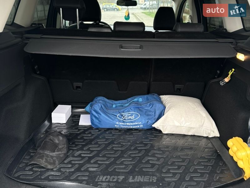 Внедорожник / Кроссовер Ford Kuga 2019 в Ивано-Франковске