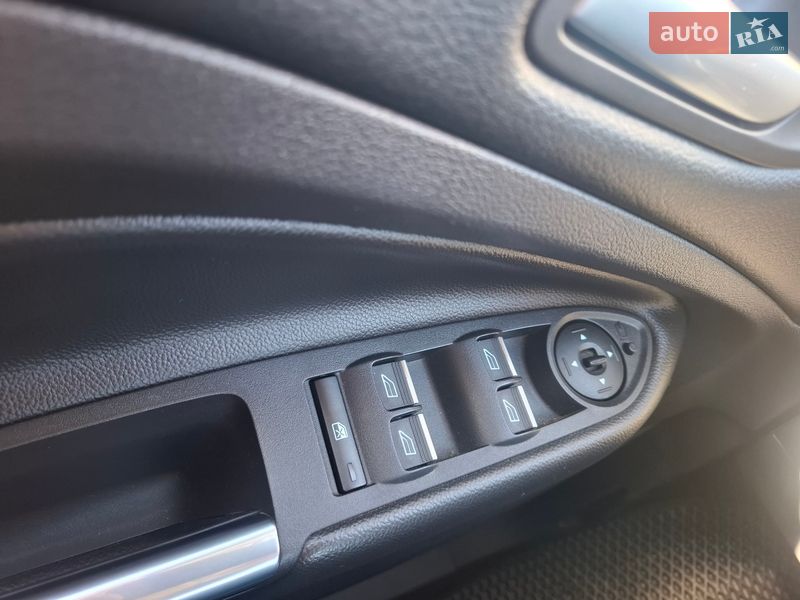 Позашляховик / Кросовер Ford Kuga 2019 в Черкасах