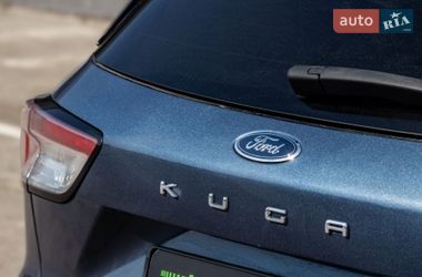 Внедорожник / Кроссовер Ford Kuga 2020 в Львове