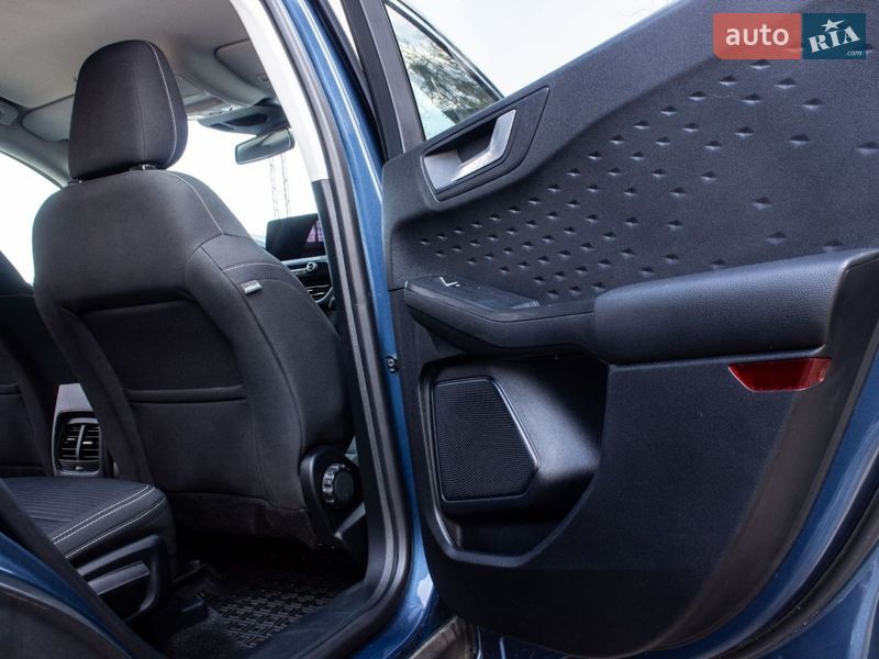 Внедорожник / Кроссовер Ford Kuga 2020 в Львове