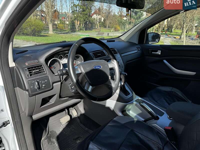 Позашляховик / Кросовер Ford Kuga 2012 в Києві