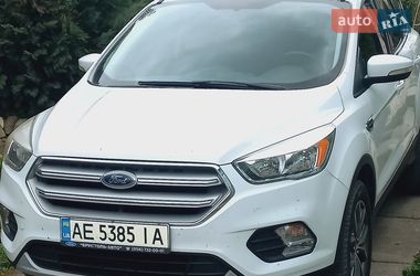 Внедорожник / Кроссовер Ford Kuga 2016 в Ужгороде